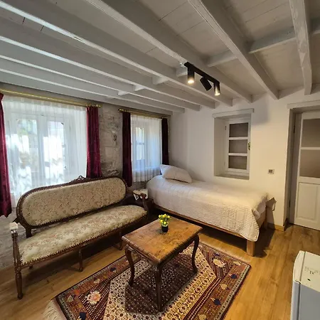 Kavcioglu Homestay *